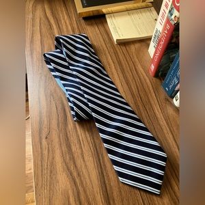 Tommy Hilfiger silk tie, diagonal dark blue stripe